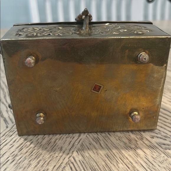 Vintage Brass Cricket/ Incense Box - Picture 8 of 8